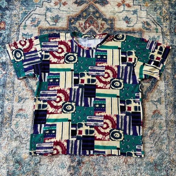 Vintage Abstract All Over Print T-shirt Size XL - Picture 1 of 4